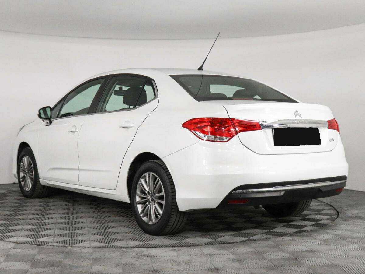 Citroen C4 с пробегом — 2017 год. Фото: #6