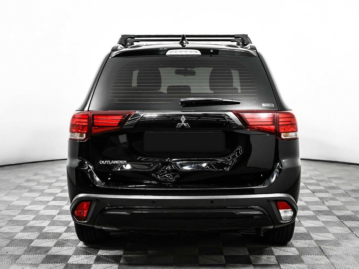 Mitsubishi Outlander с пробегом — 2020 год. Фото: #4