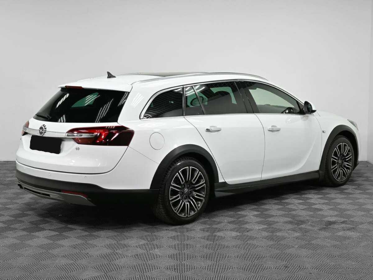 Opel Insignia с пробегом — 2014 год. Фото: #1