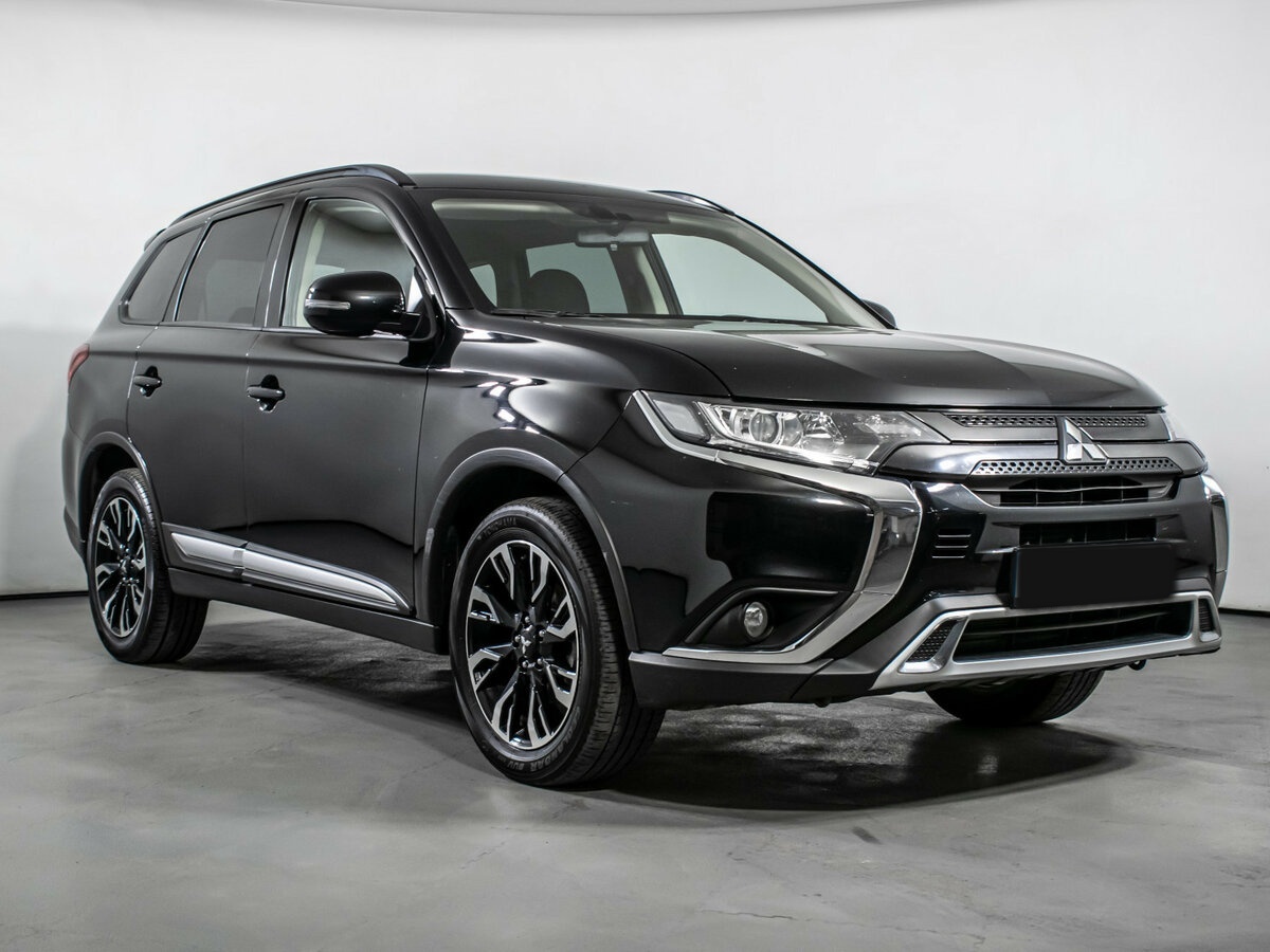 Mitsubishi Outlander с пробегом — 2022 год. Фото: #2