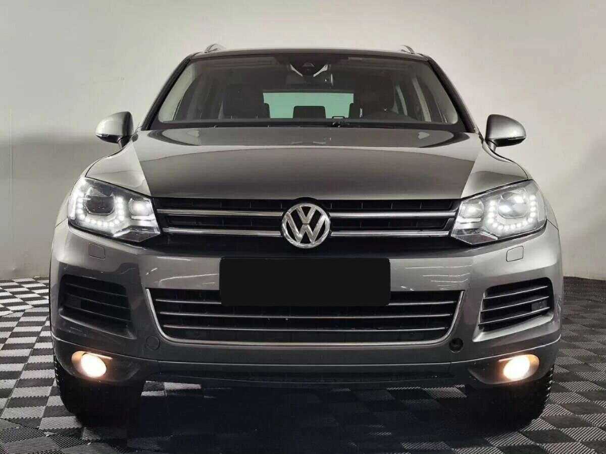 Volkswagen Touareg с пробегом — 2014 год. Фото: #1