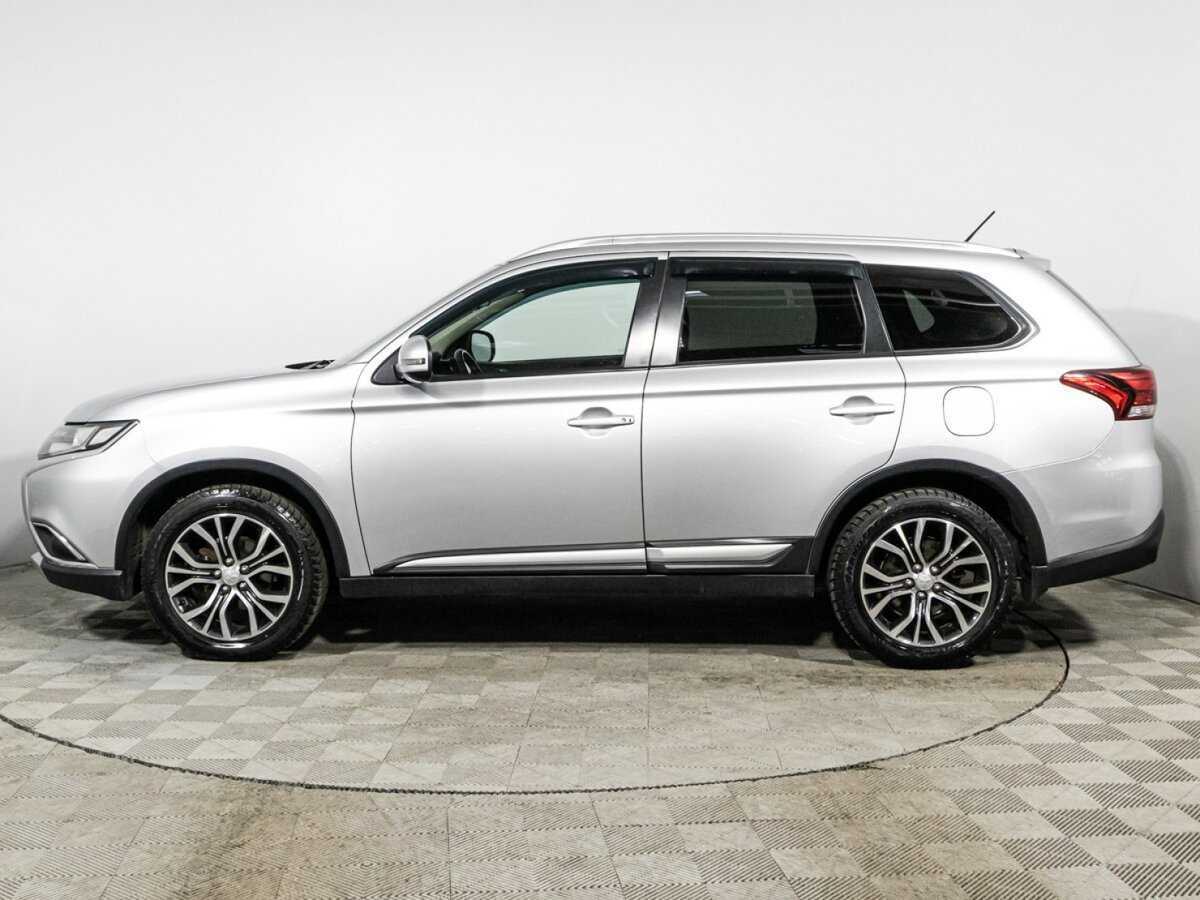 Mitsubishi Outlander с пробегом — 2016 год. Фото: #7