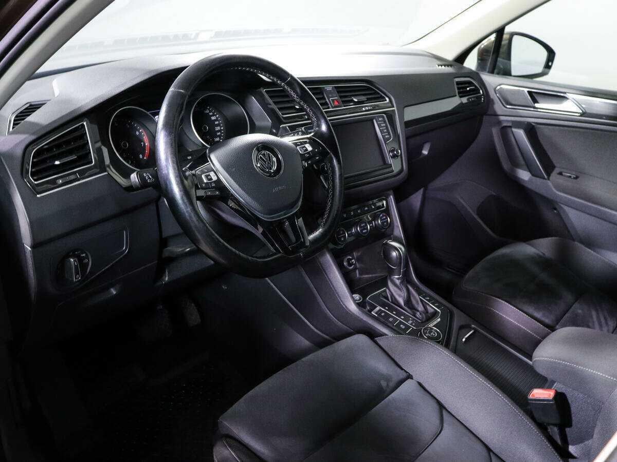 Volkswagen Tiguan с пробегом — 2017 год. Фото: #13