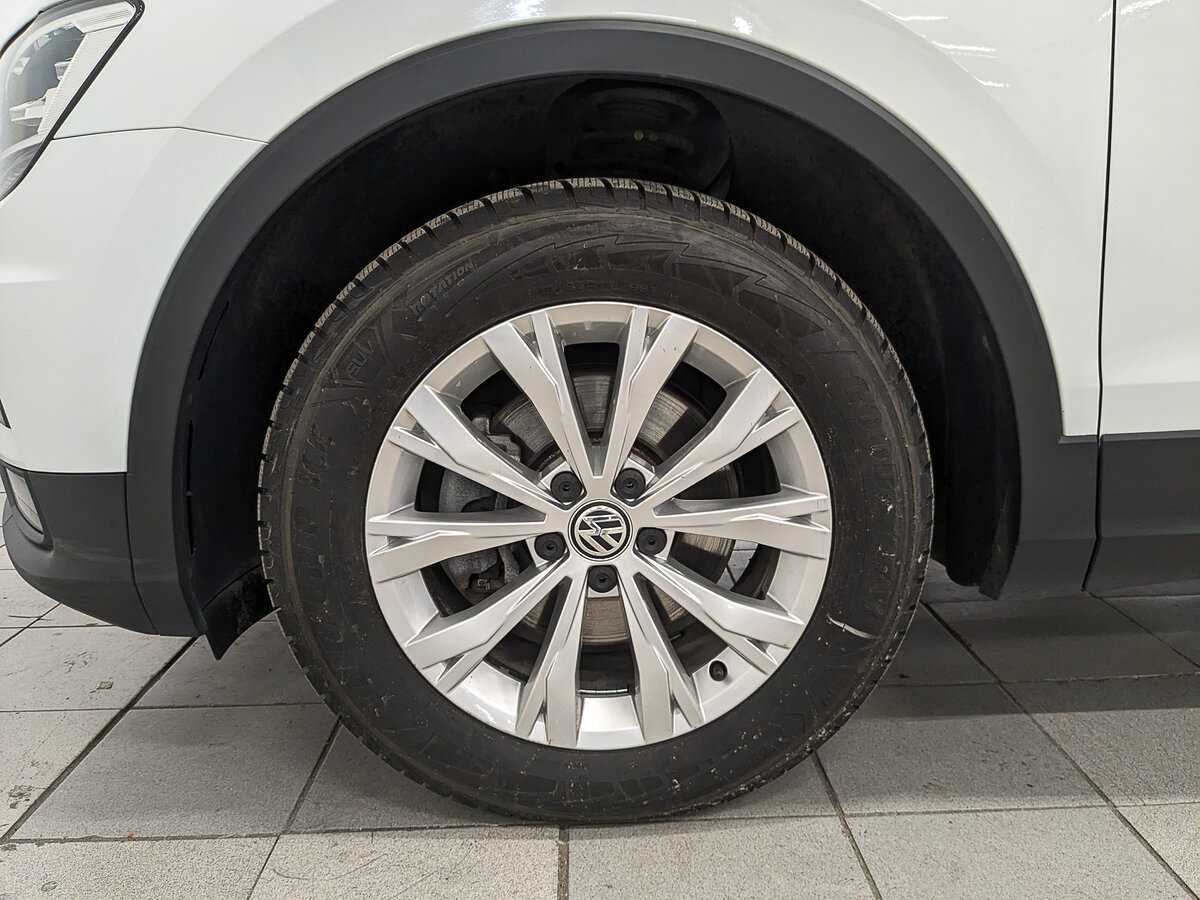 Volkswagen Tiguan с пробегом — 2020 год. Фото: #11