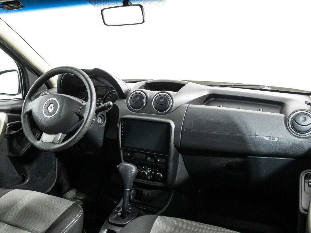 Renault Duster с пробегом — 2015 год. Фото: #8