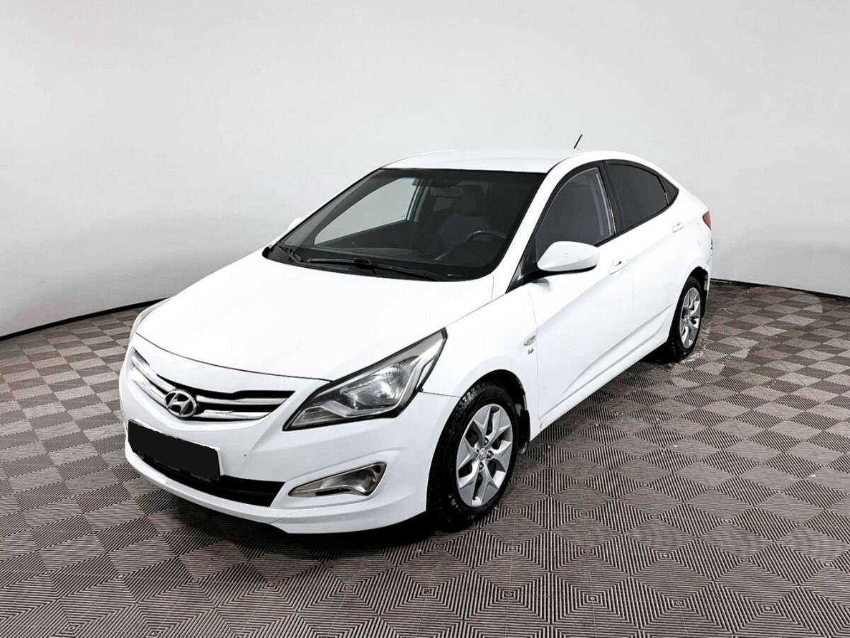 Hyundai Solaris с пробегом — 2015 год. Фото: #0