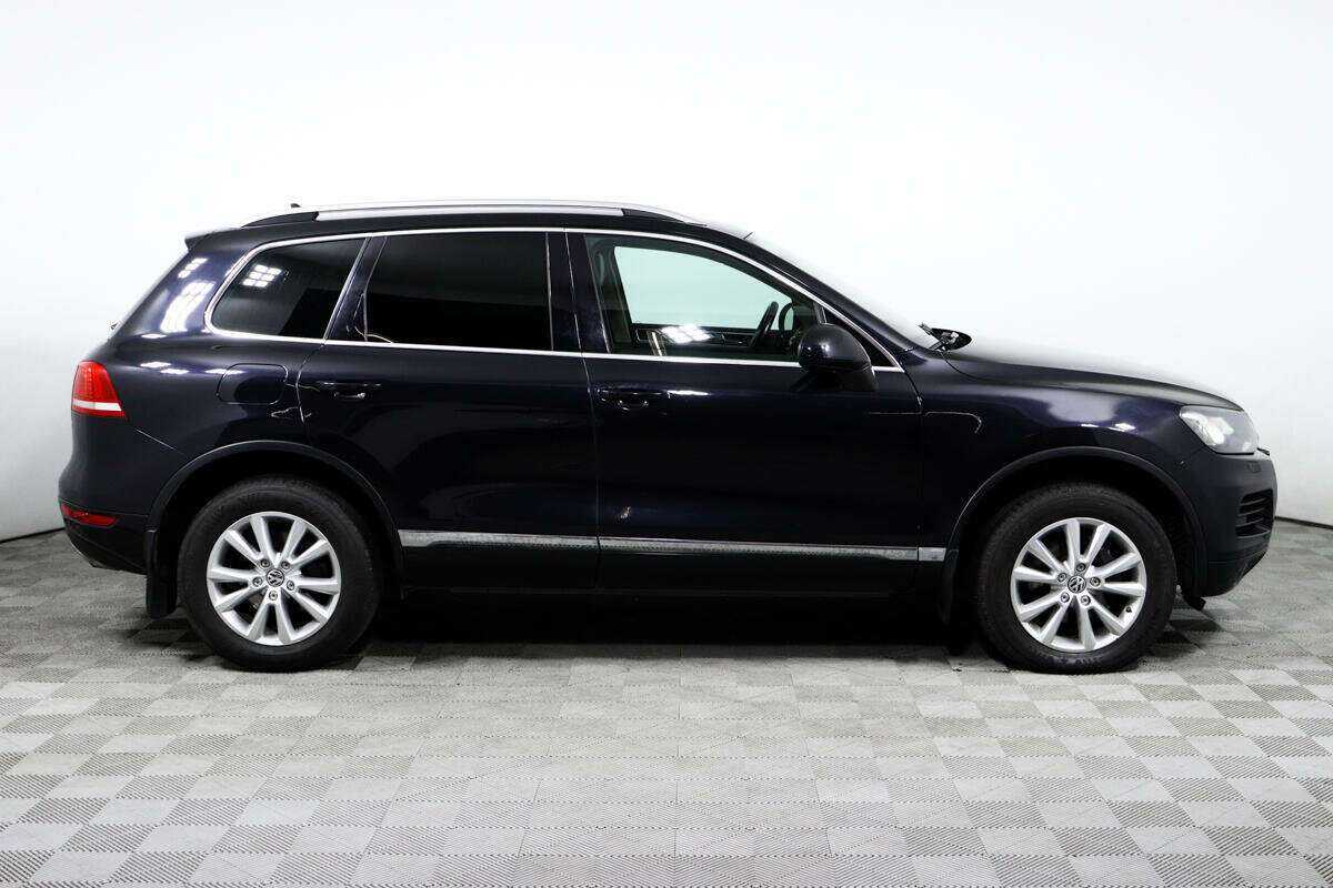 Volkswagen Touareg с пробегом — 2012 год. Фото: #2