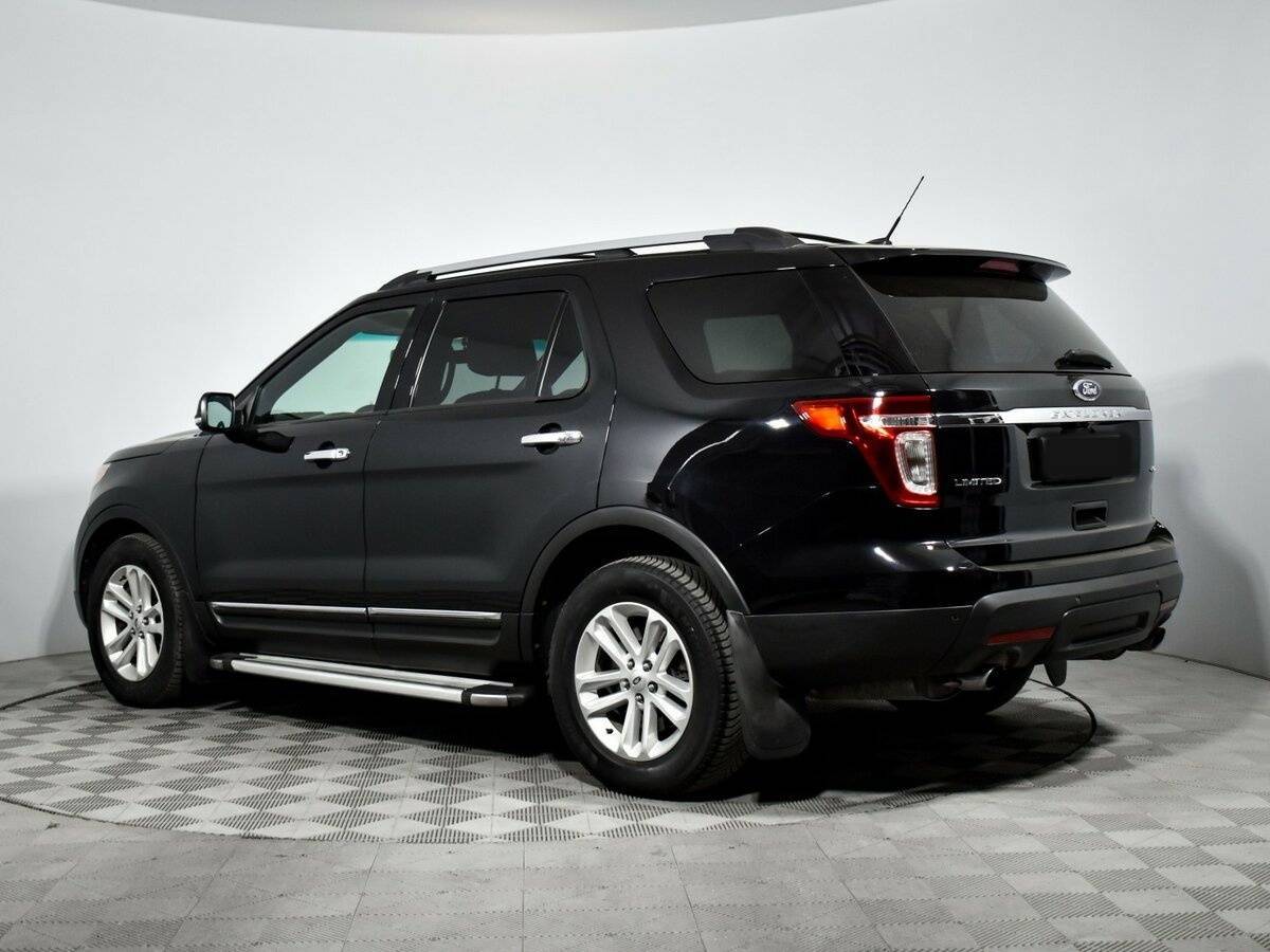 Ford Explorer с пробегом — 2014 год. Фото: #5