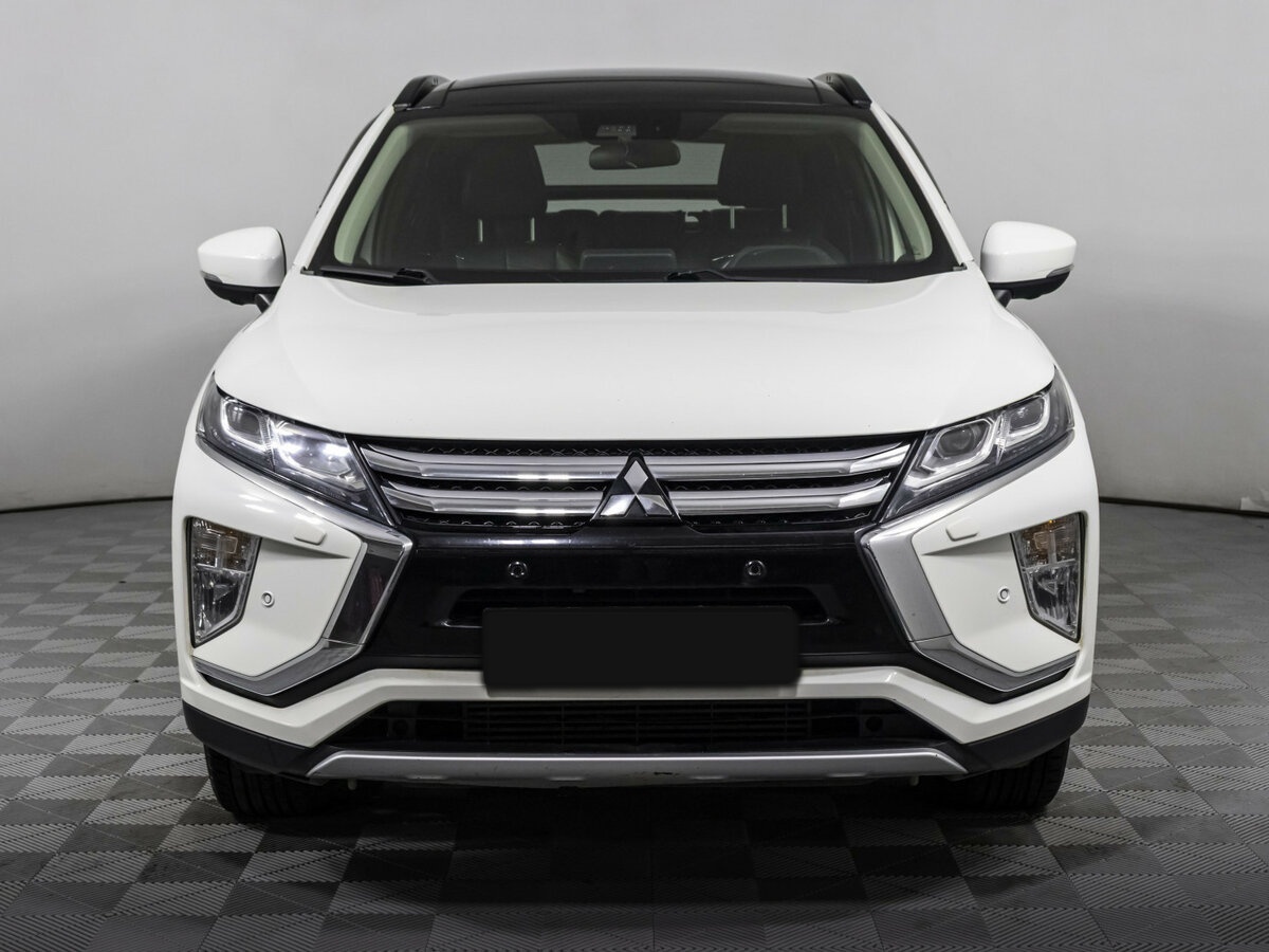 Mitsubishi Eclipse Cross с пробегом — 2018 год. Фото: #1