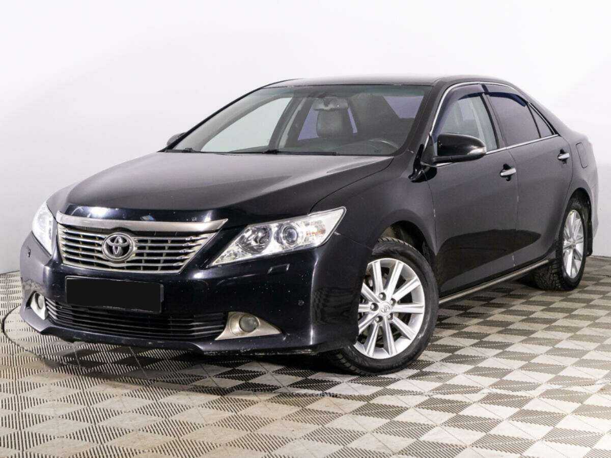 Toyota Camry с пробегом — 2013 год. Фото: #0