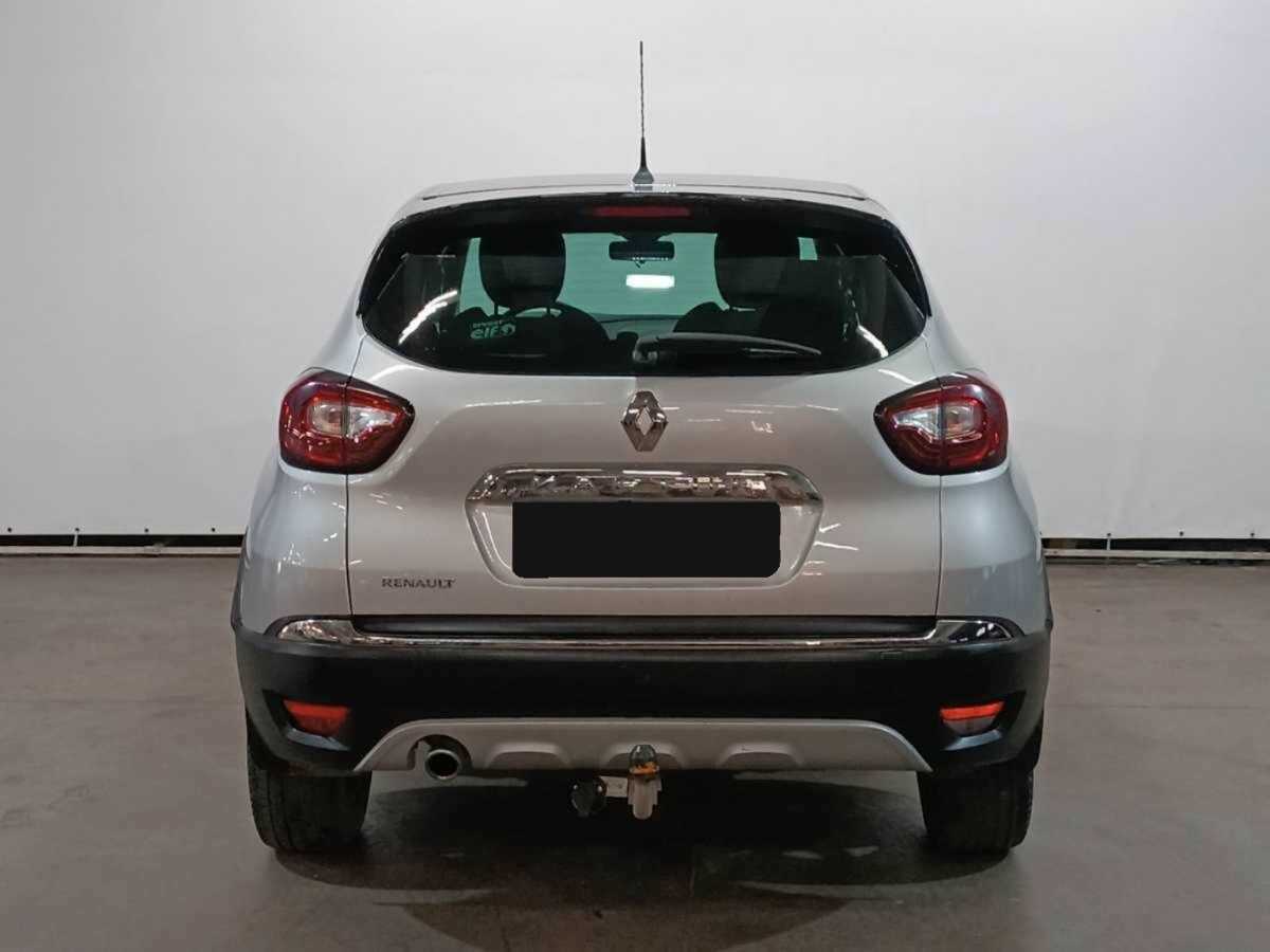Renault Kaptur с пробегом — 2016 год. Фото: #5