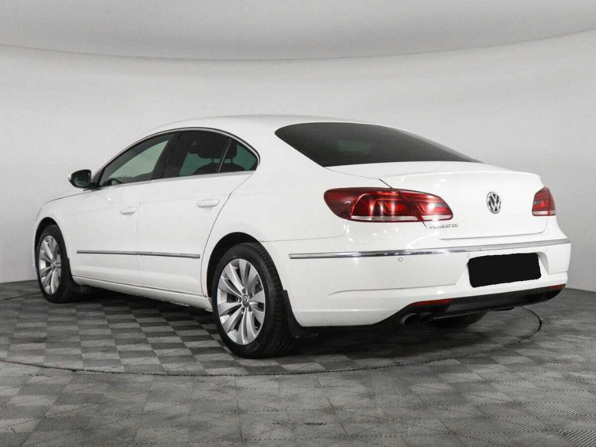 Volkswagen Passat CC с пробегом — 2013 год. Фото: #6
