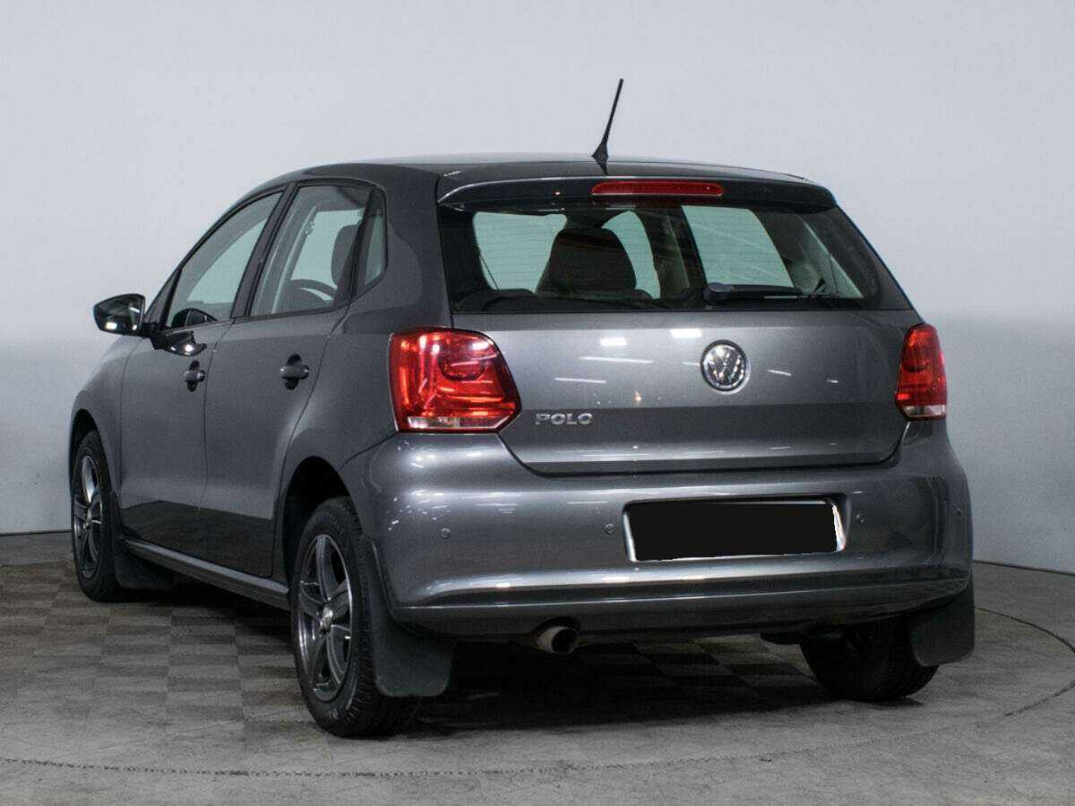Volkswagen Polo с пробегом — 2012 год. Фото: #6