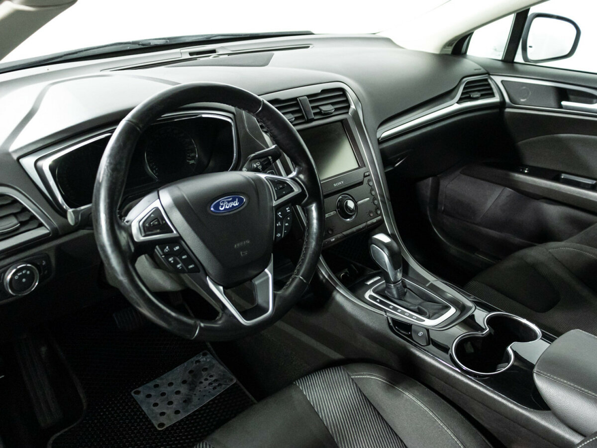 Ford Mondeo с пробегом — 2015 год. Фото: #10