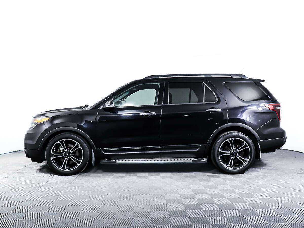 Ford Explorer с пробегом — 2013 год. Фото: #7