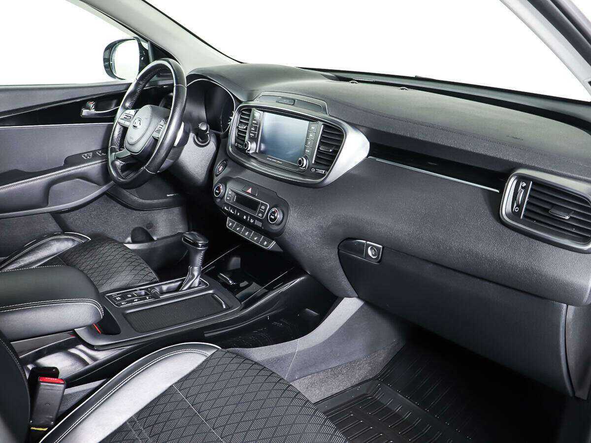 Kia Sorento с пробегом — 2019 год. Фото: #8