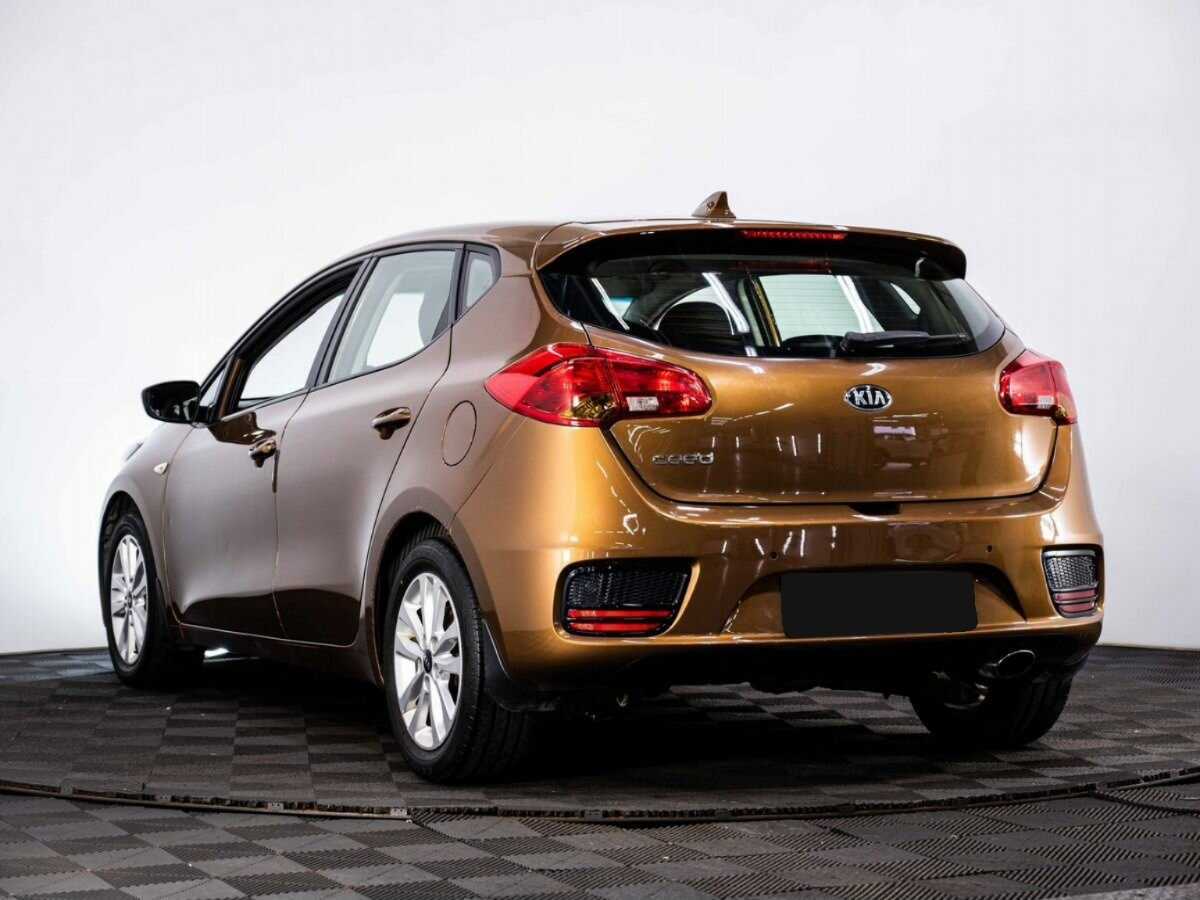 Kia Ceed с пробегом — 2017 год. Фото: #3