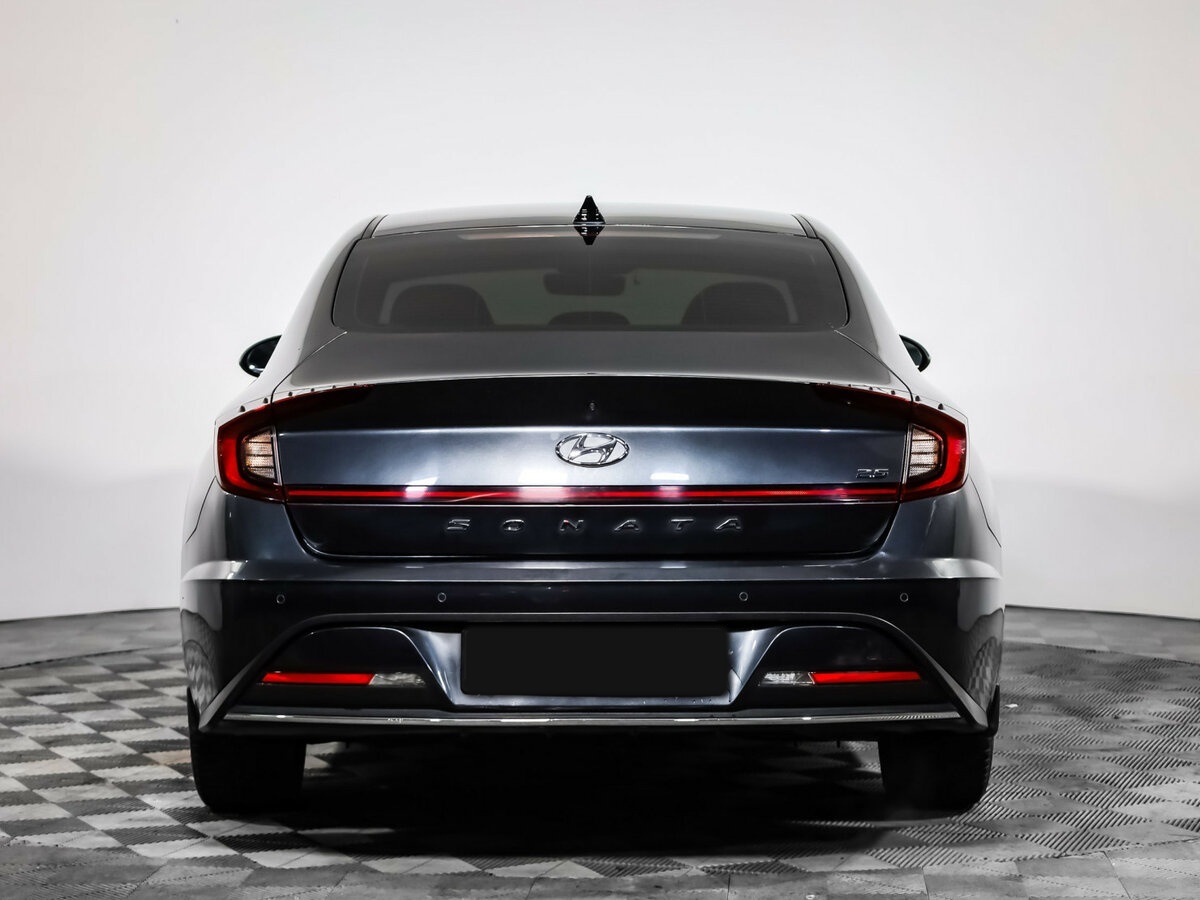 Hyundai Sonata с пробегом — 2022 год. Фото: #4