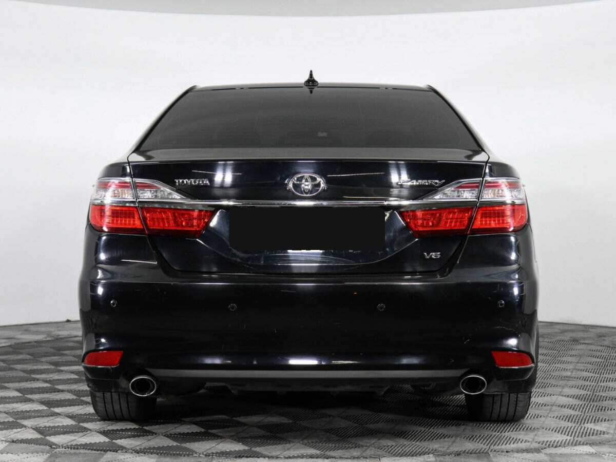 Toyota Camry с пробегом — 2016 год. Фото: #5