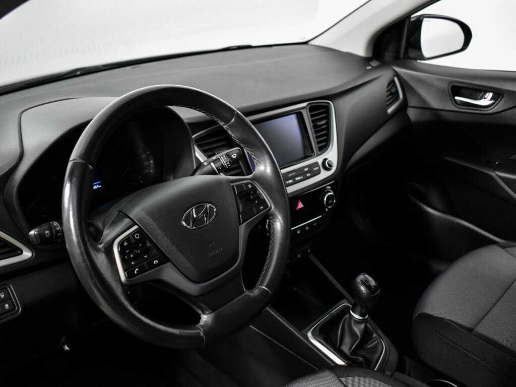Hyundai Solaris с пробегом — 2017 год. Фото: #8