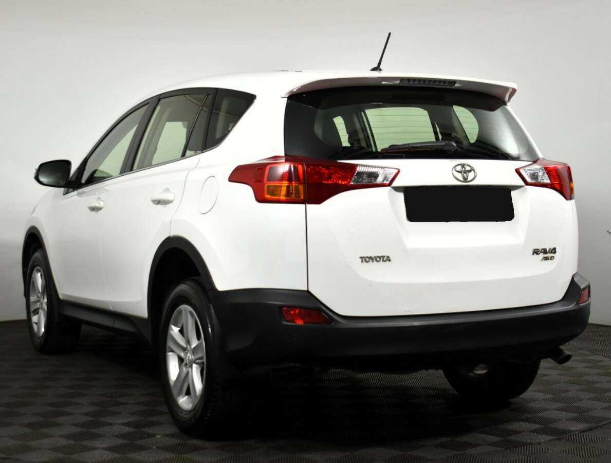 Toyota RAV4 с пробегом — 2013 год. Фото: #5