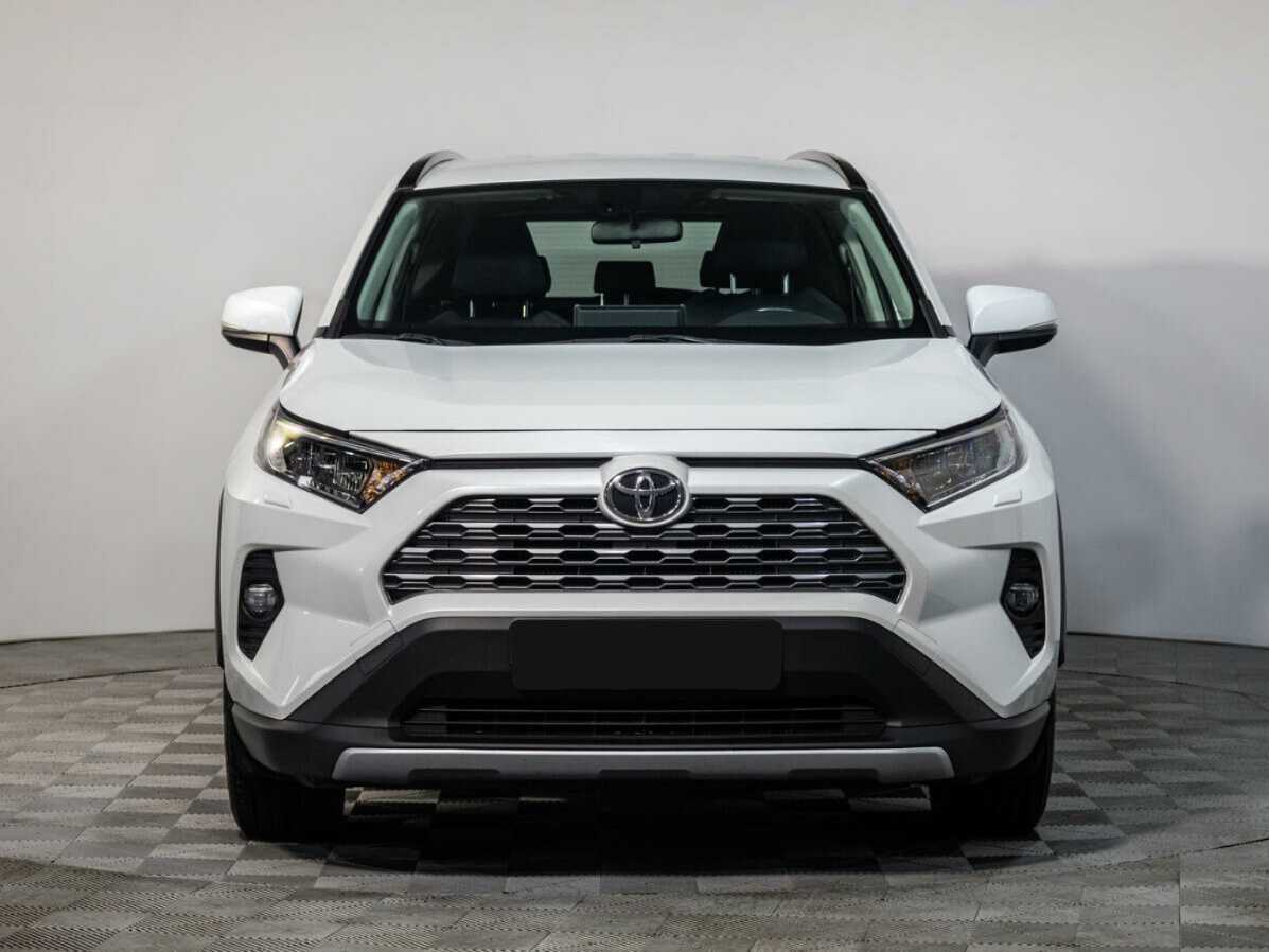 Toyota RAV4 с пробегом — 2020 год. Фото: #0