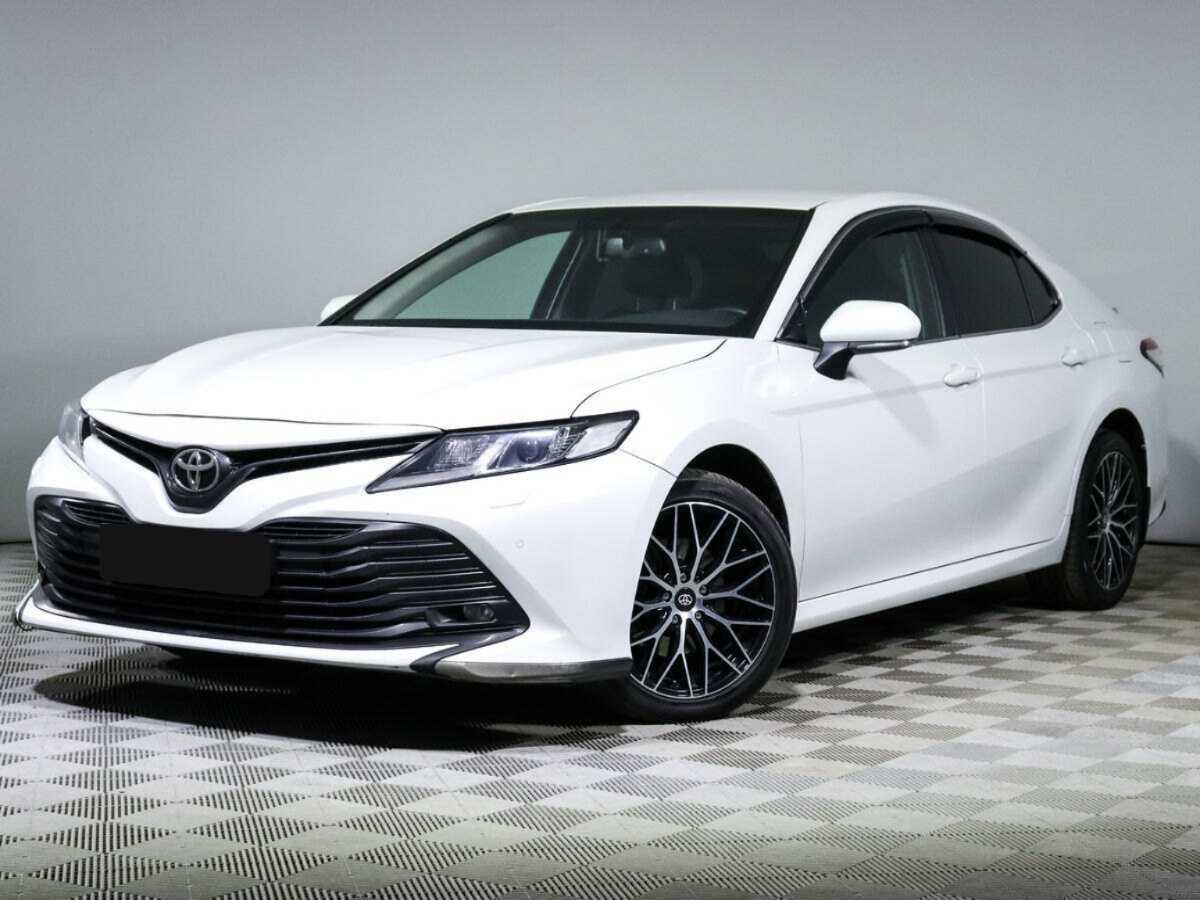 Toyota Camry с пробегом — 2020 год. Посмотреть фото