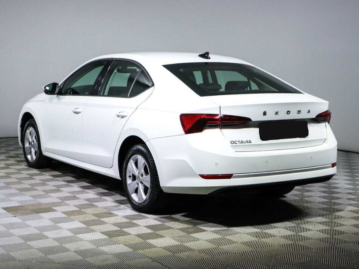 Skoda Octavia с пробегом — 2021 год. Фото: #6