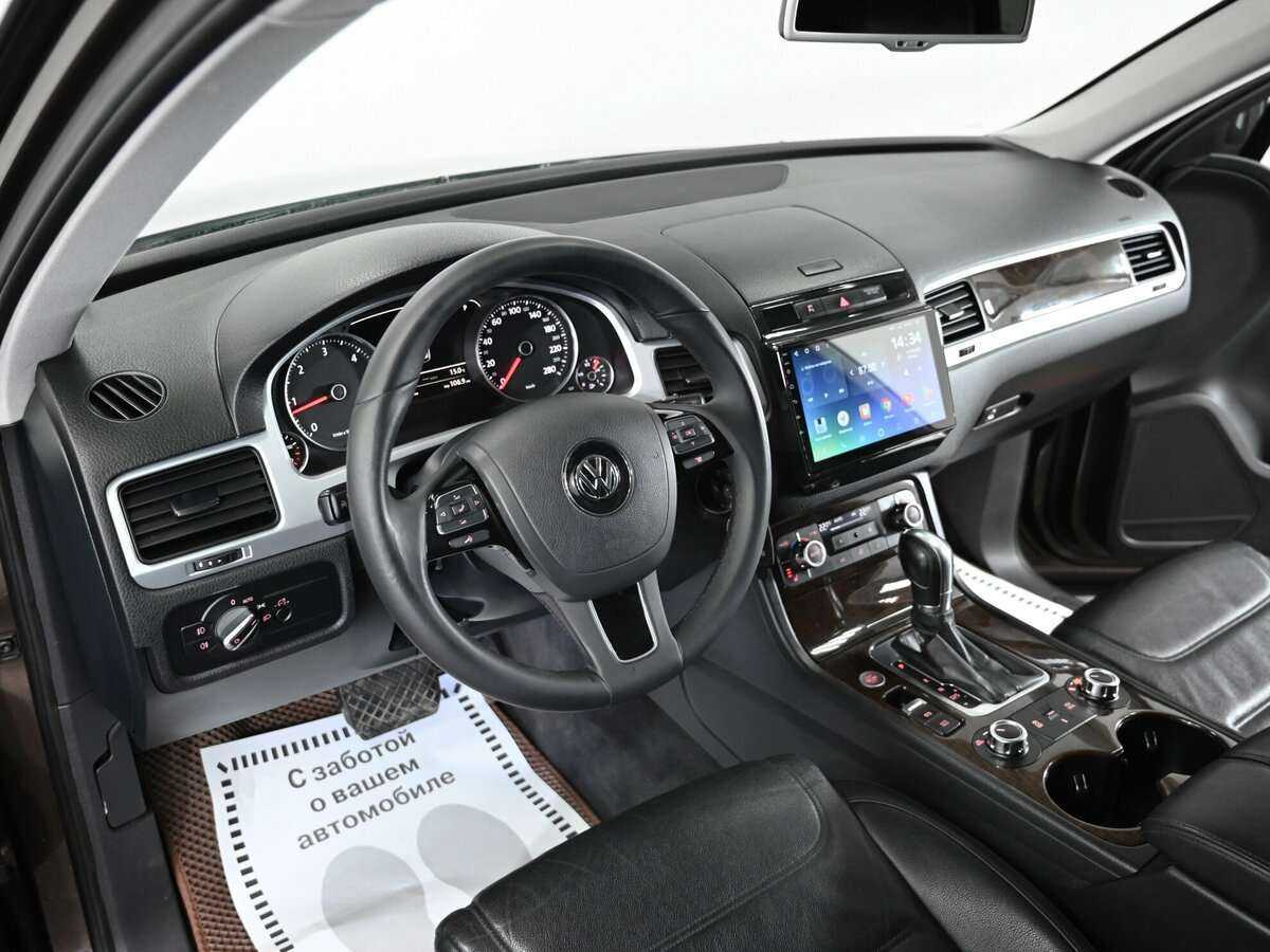 Volkswagen Touareg с пробегом — 2013 год. Фото: #4