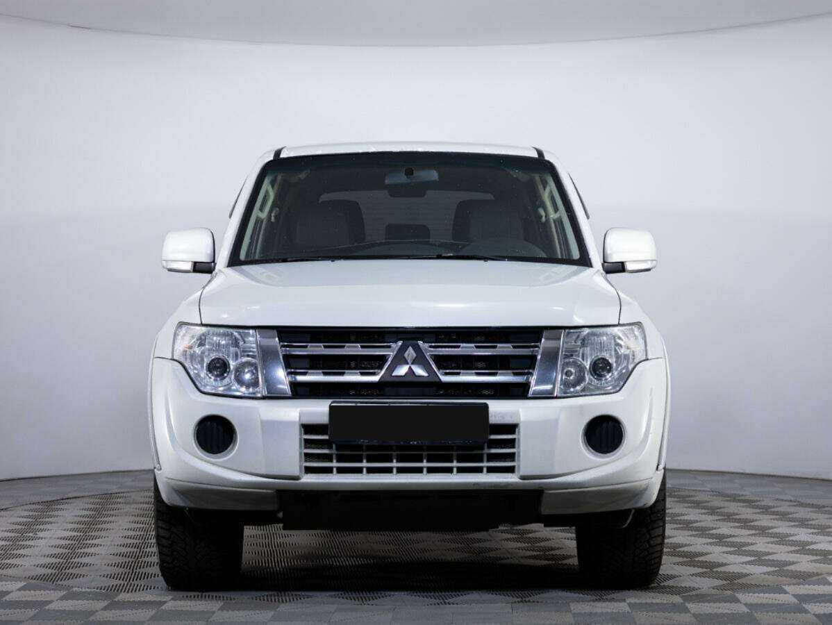 Mitsubishi Pajero с пробегом — 2013 год. Посмотреть фото