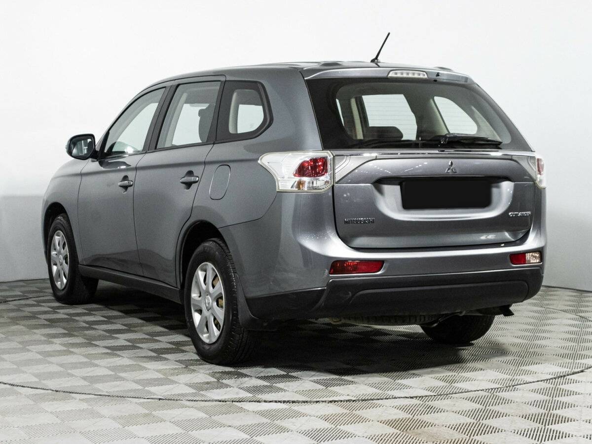 Mitsubishi Outlander с пробегом — 2013 год. Фото: #6