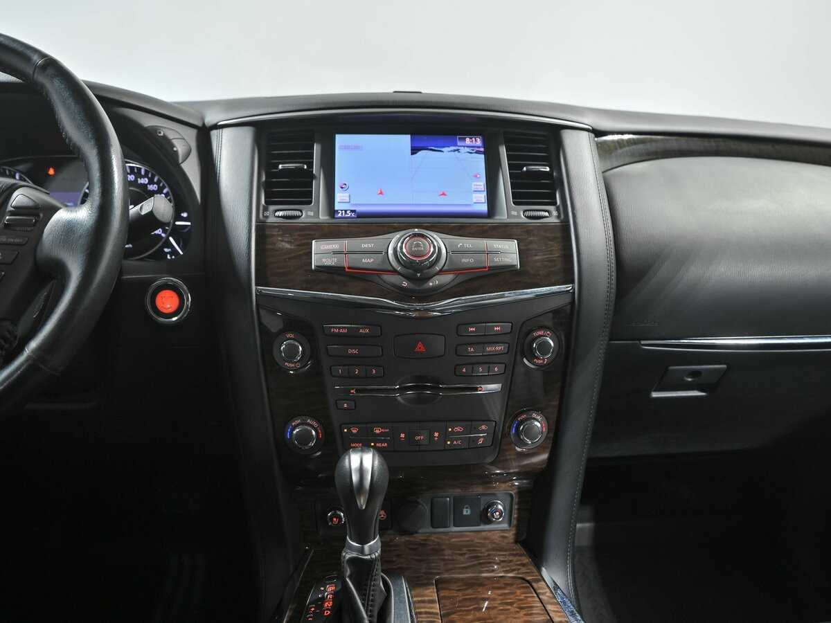 Nissan Patrol с пробегом — 2012 год. Фото: #10