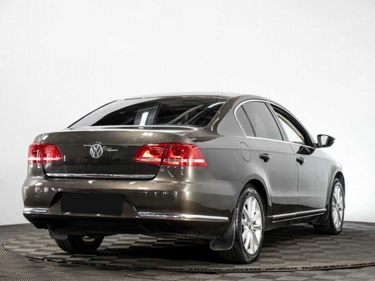 Volkswagen Passat с пробегом — 2012 год. Фото: #3