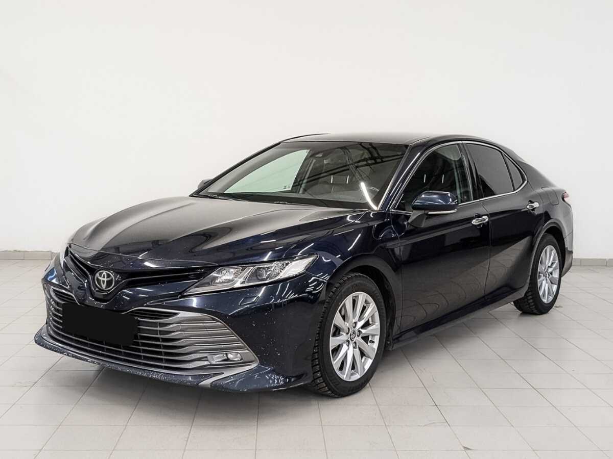 Toyota Camry с пробегом — 2018 год. Посмотреть фото