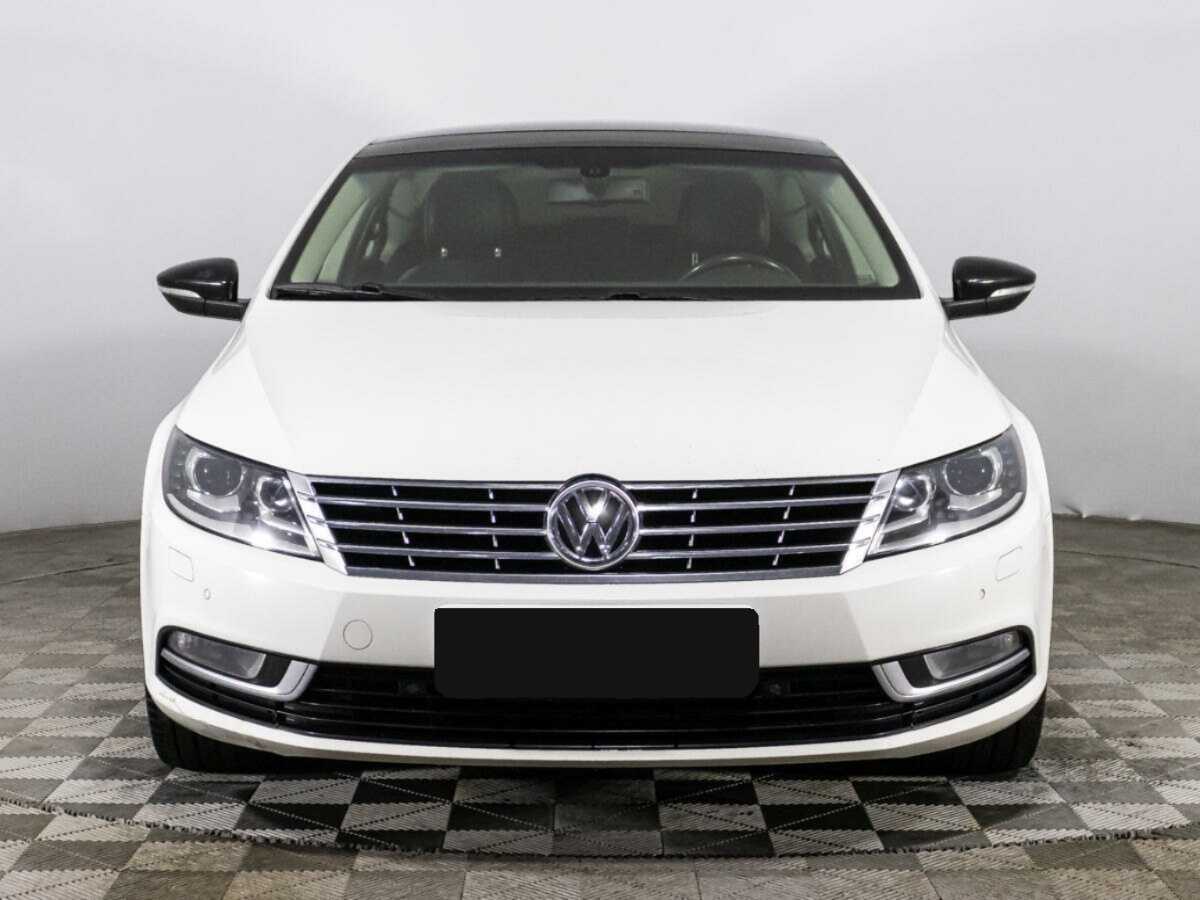 Volkswagen Passat CC с пробегом — 2013 год. Фото: #1