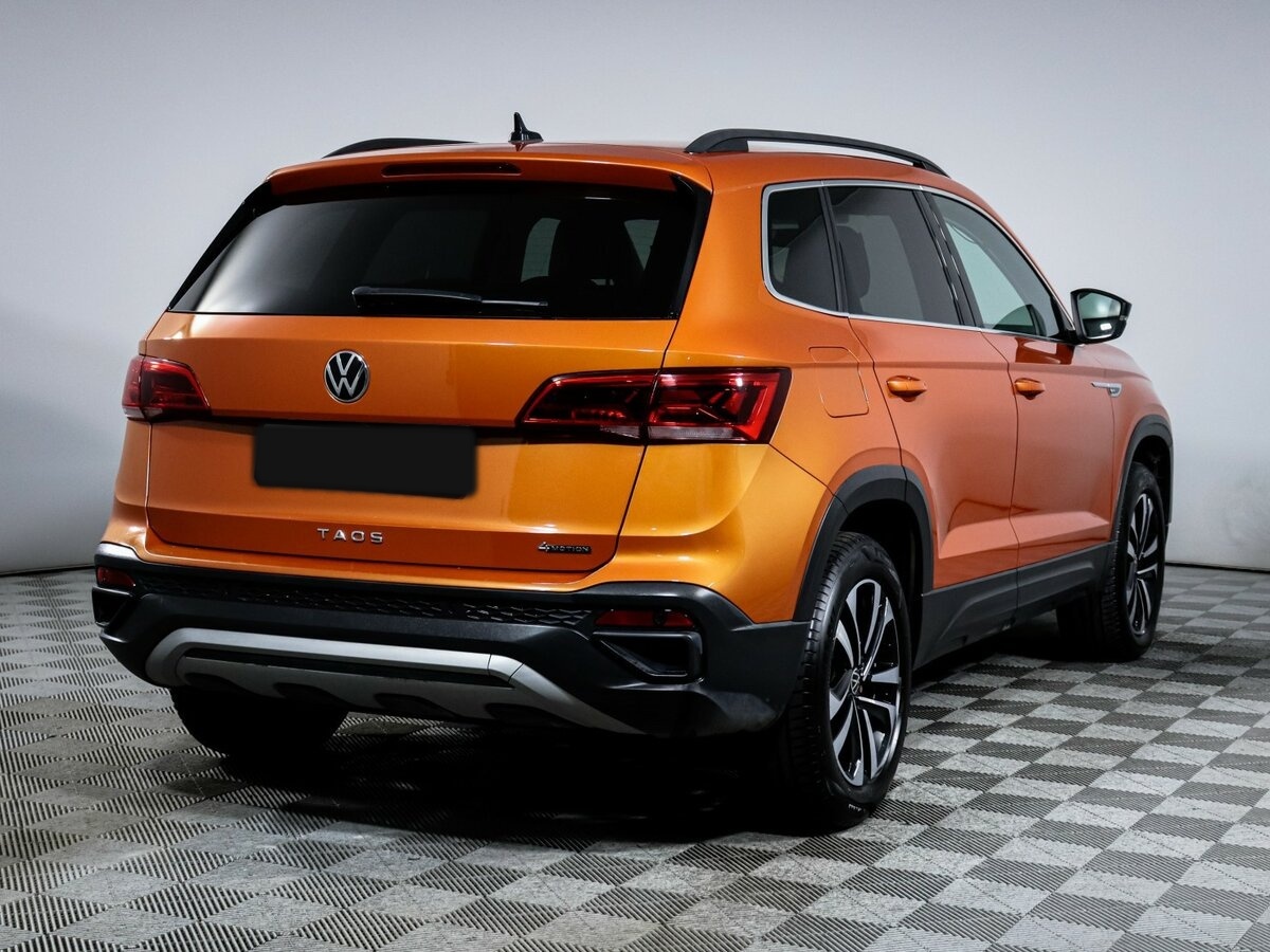 Volkswagen Taos с пробегом — 2021 год. Фото: #3