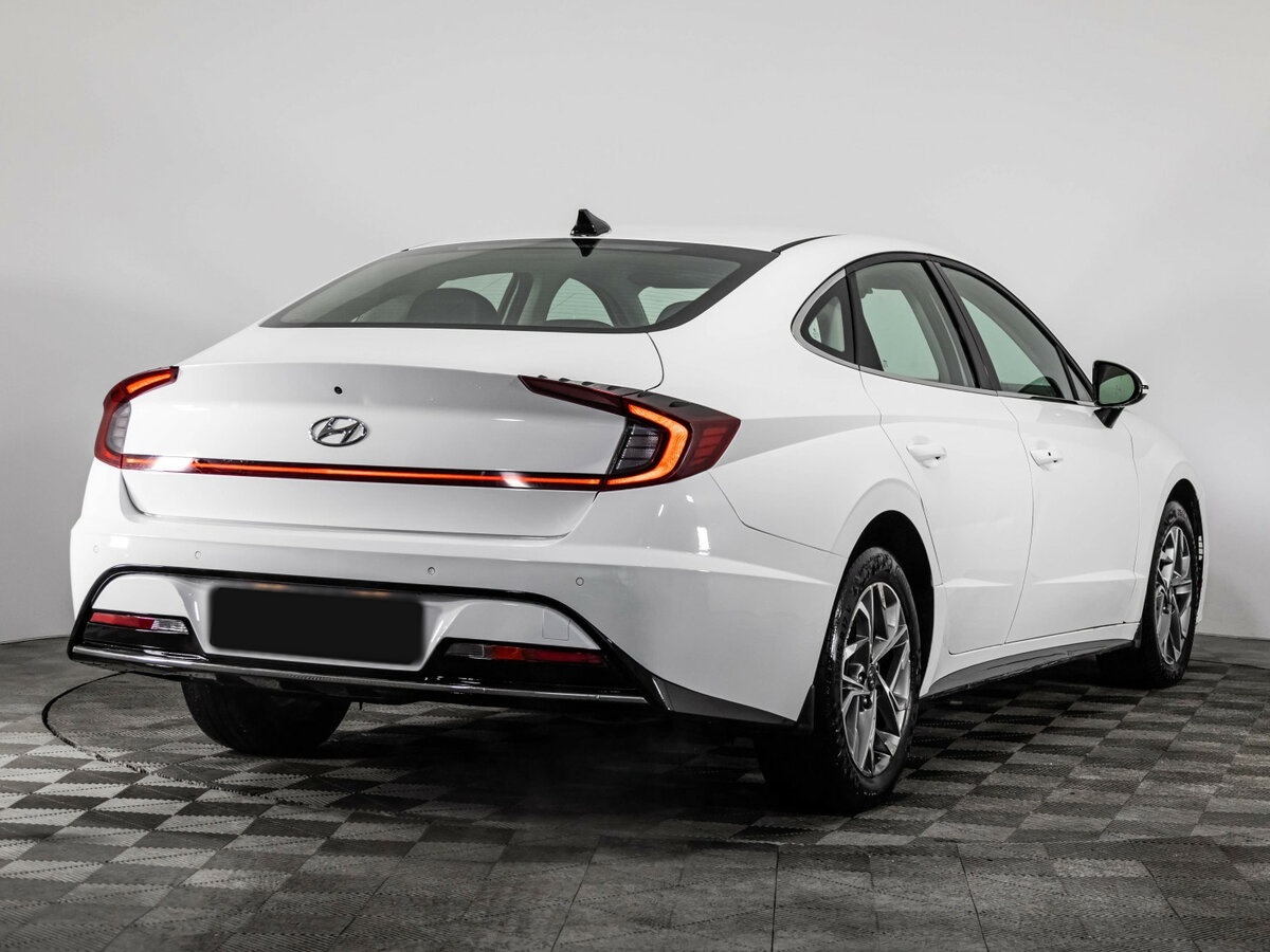 Hyundai Sonata с пробегом — 2020 год. Фото: #3