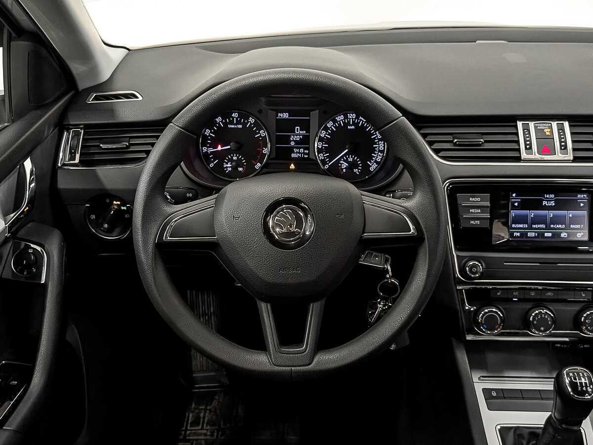 Skoda Octavia с пробегом — 2016 год. Фото: #21