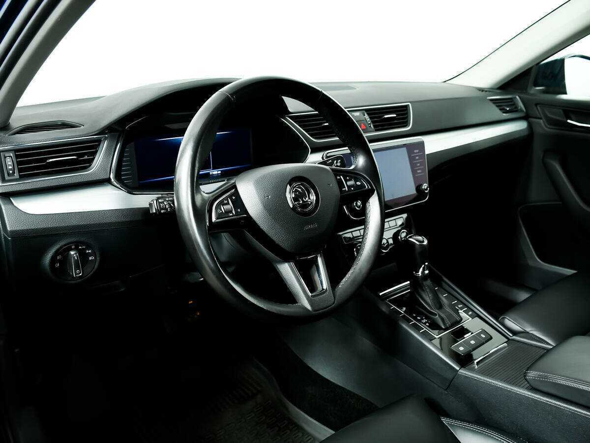 Skoda Superb с пробегом — 2019 год. Фото: #12