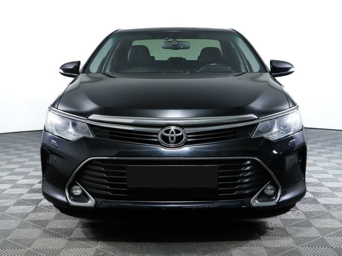 Toyota Camry с пробегом — 2016 год. Фото: #0