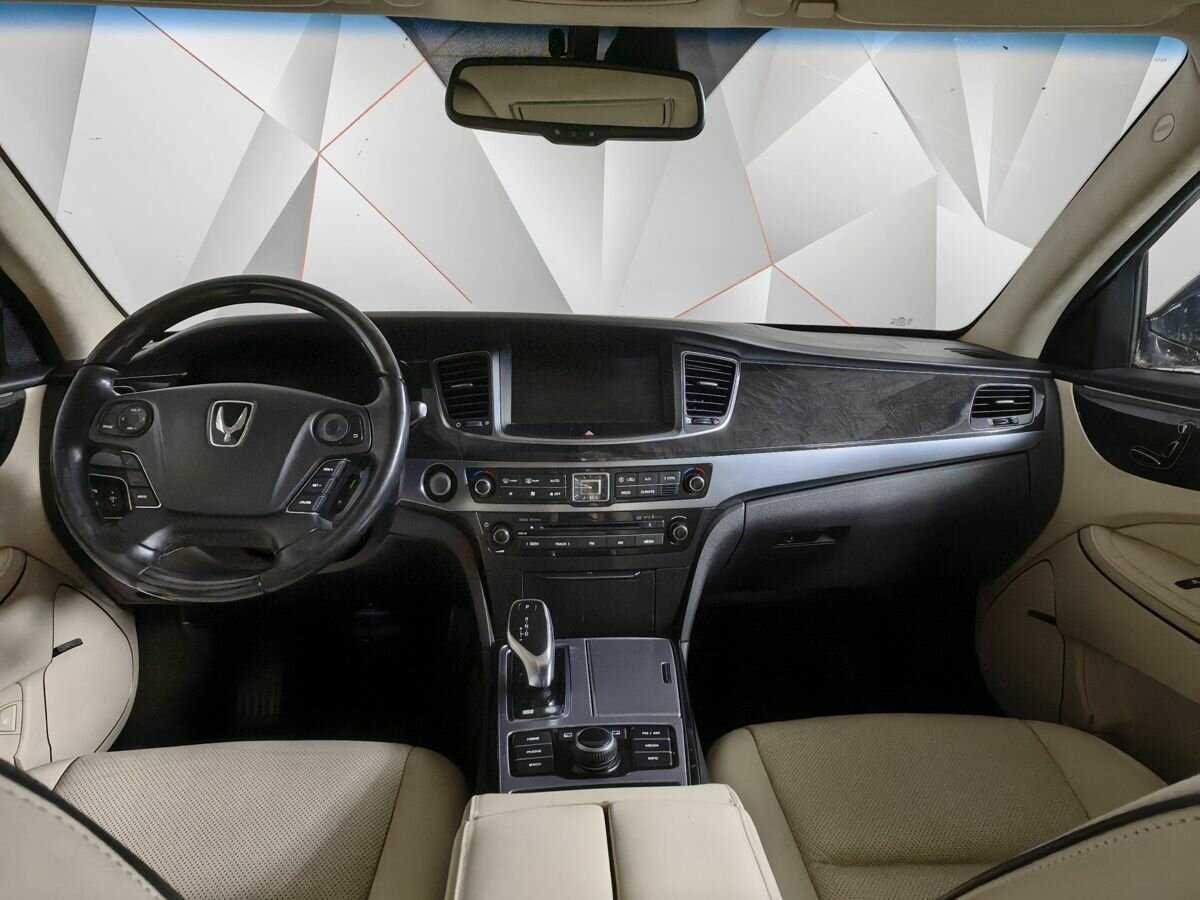 Hyundai Equus с пробегом — 2013 год. Фото: #9