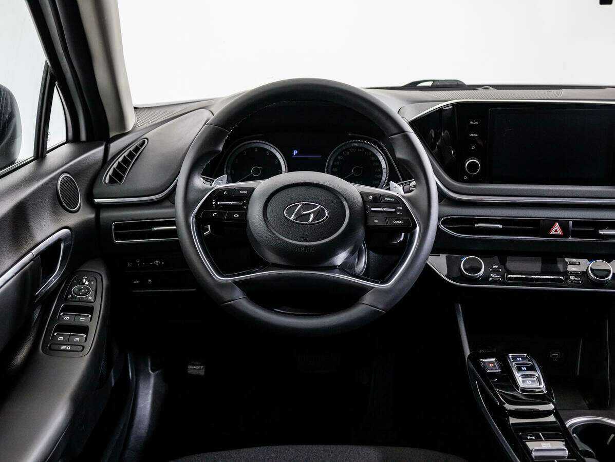 Hyundai Sonata с пробегом — 2020 год. Фото: #13