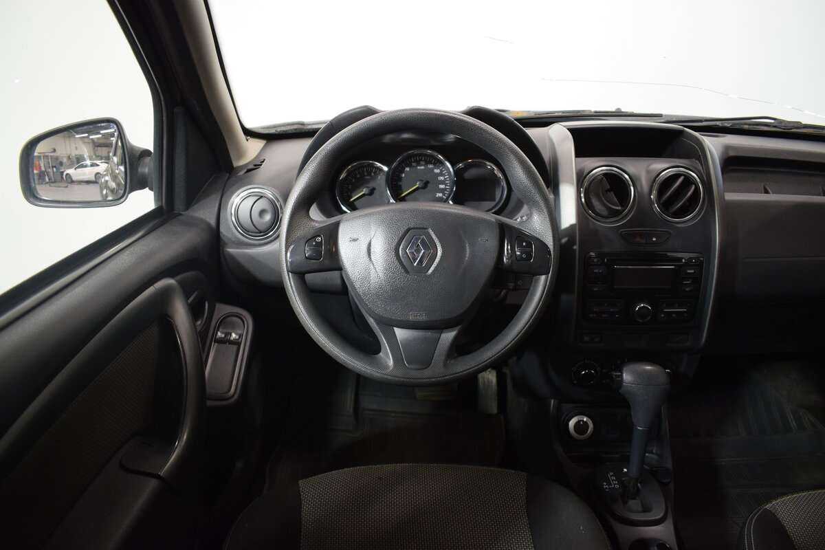 Renault Duster с пробегом — 2015 год. Фото: #6