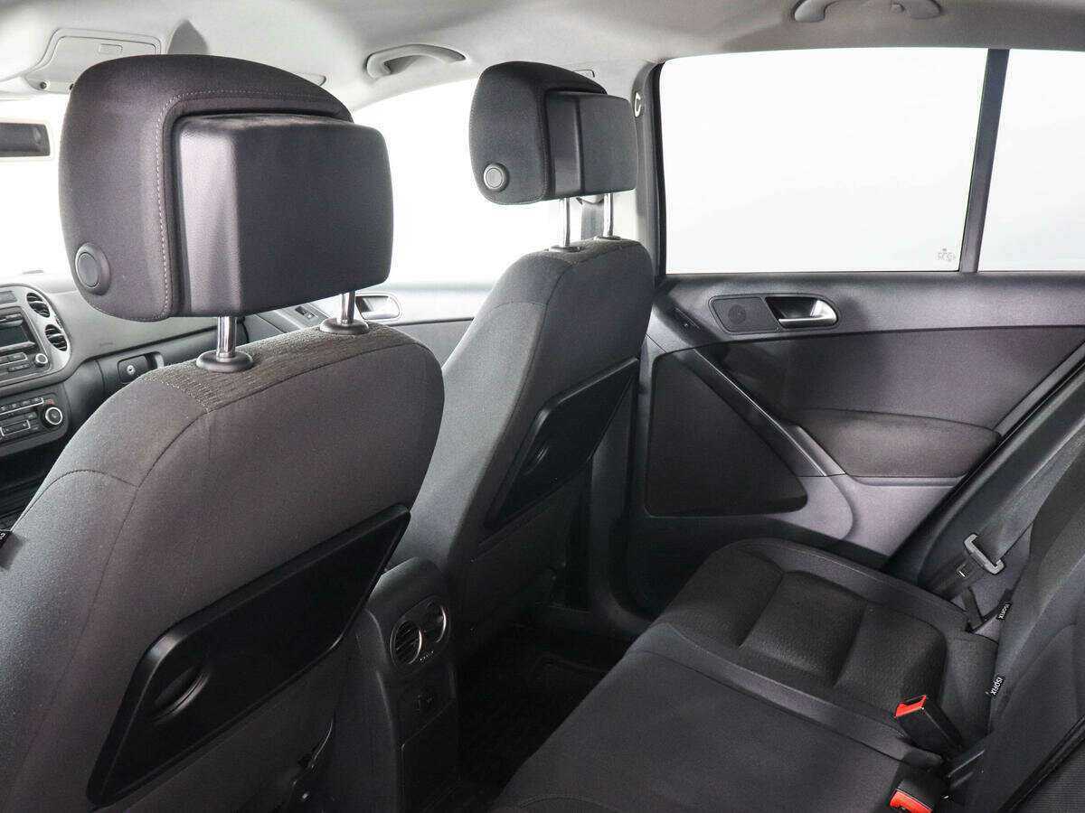 Volkswagen Tiguan с пробегом — 2012 год. Фото: #11
