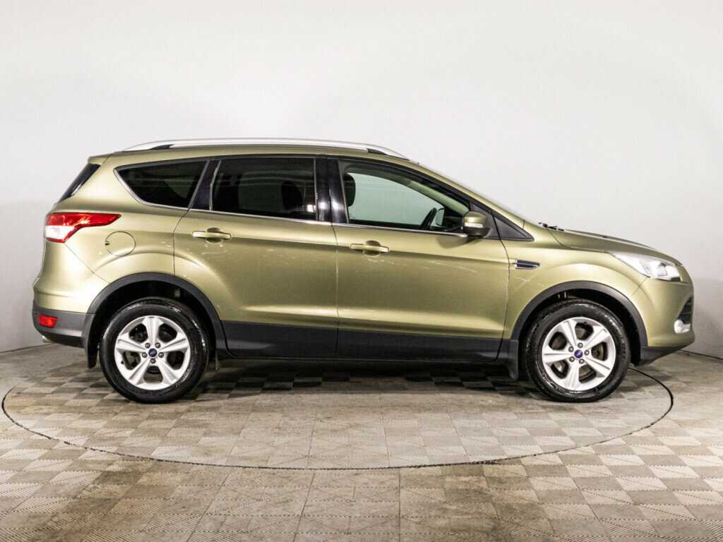 Ford Kuga с пробегом — 2014 год. Фото: #3