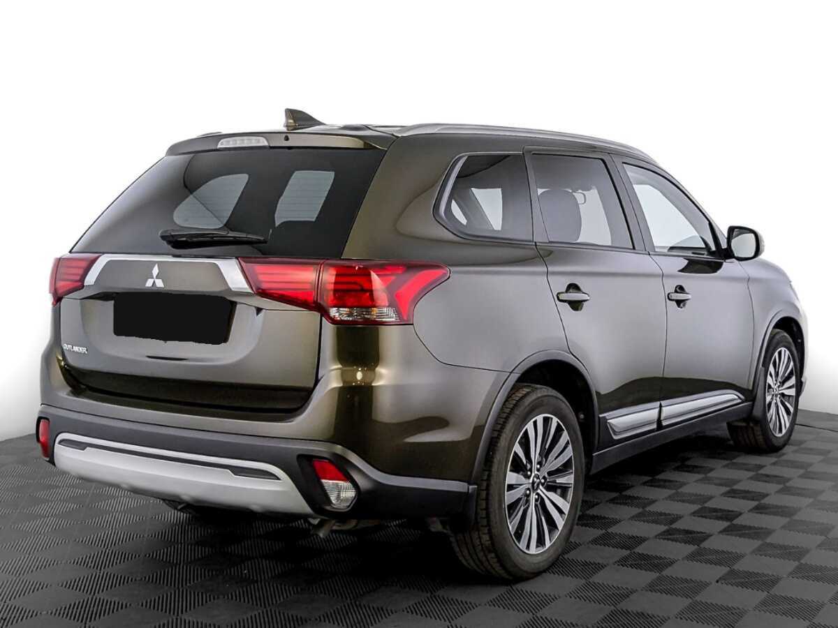 Mitsubishi Outlander с пробегом — 2021 год. Фото: #4