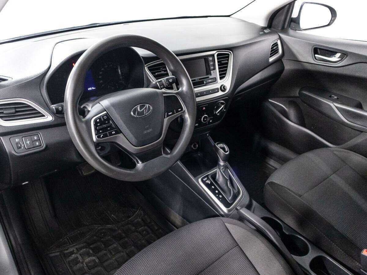 Hyundai Solaris с пробегом — 2020 год. Фото: #10