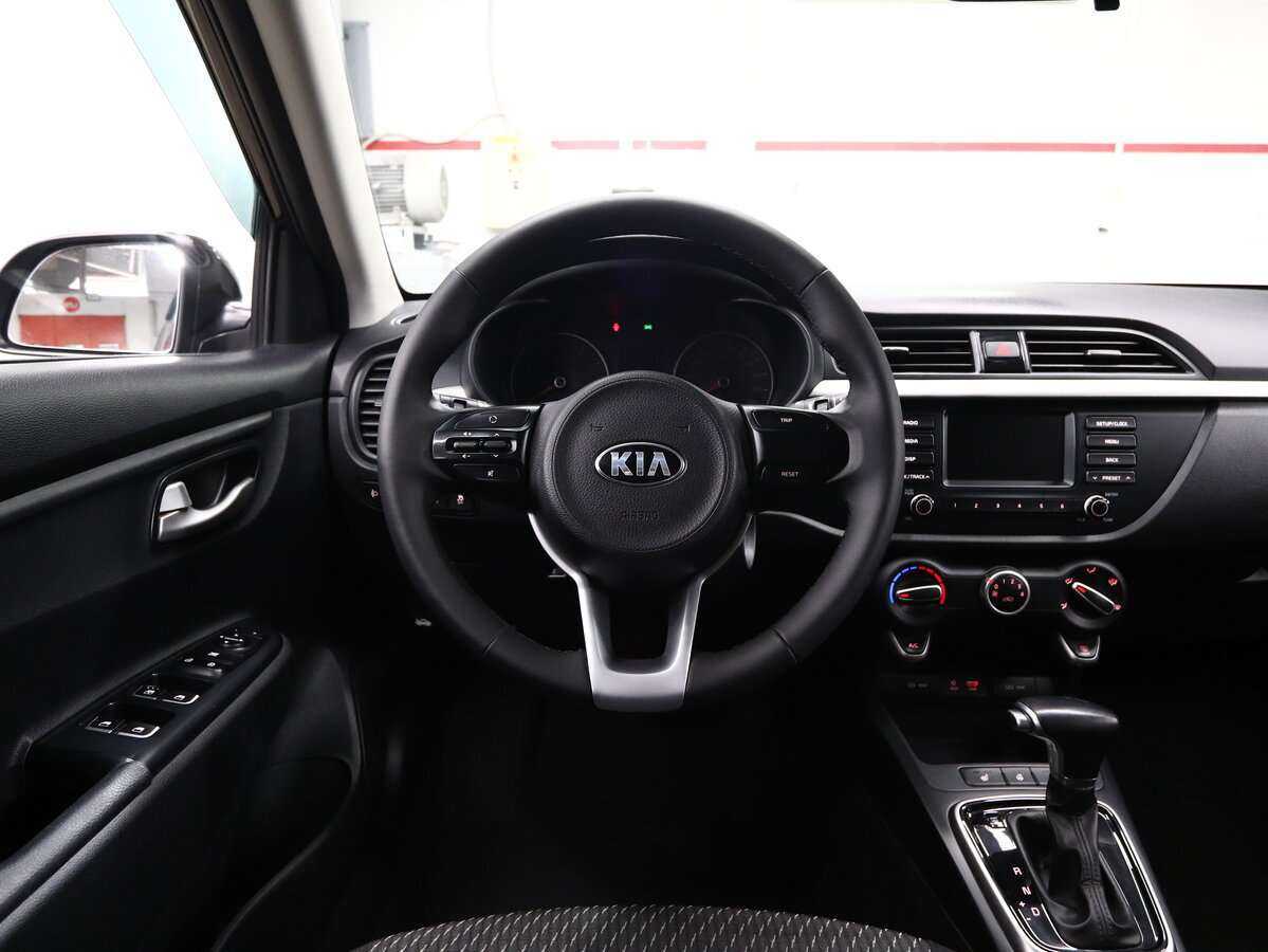 Kia Rio с пробегом — 2017 год. Фото: #18