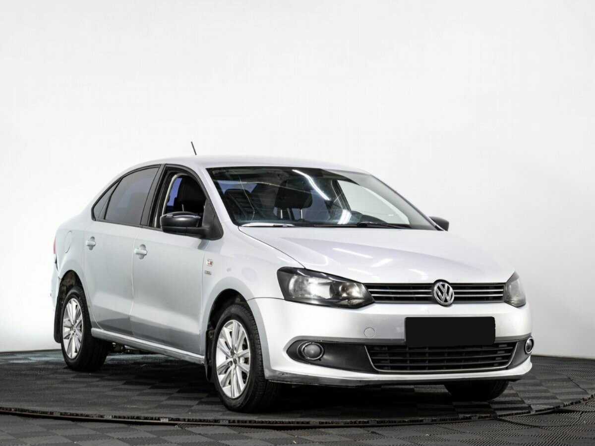 Volkswagen Polo с пробегом — 2013 год. Фото: #2