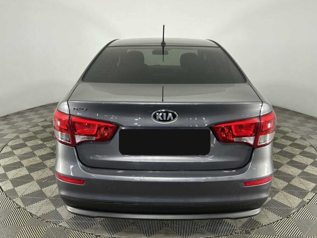 Kia Rio с пробегом — 2016 год. Фото: #2